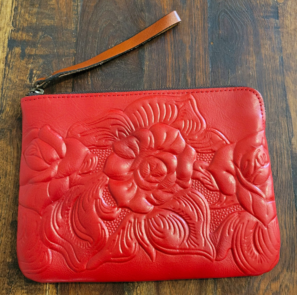 Patricia Nash Cassini Wristlet Rose Tooled Red Leather Clutch Great Condition